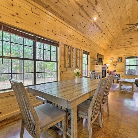 Cabin With Hot Tub And Games, 4 Mi To Beavers Bend! Broken Bow Exterior photo